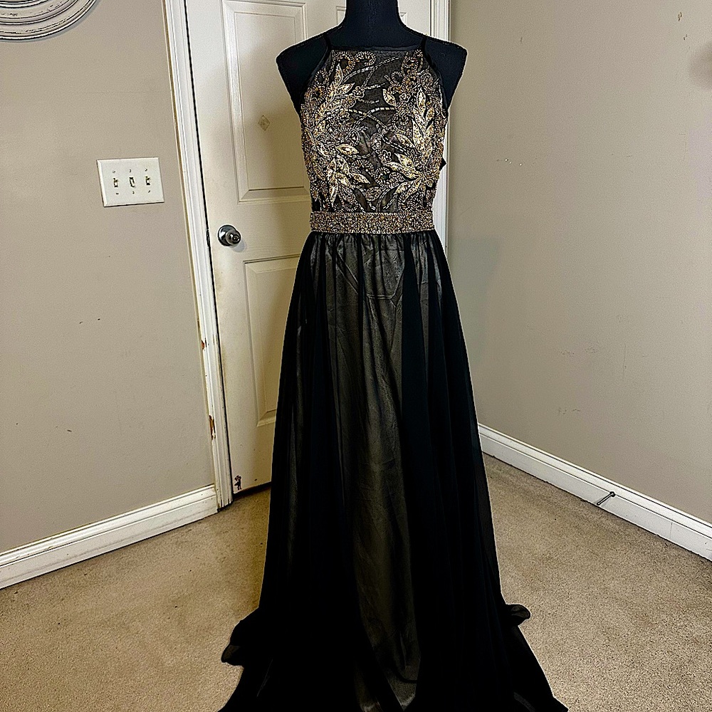 NWT Andrea & Leo black and gold evening gown women’s size 14